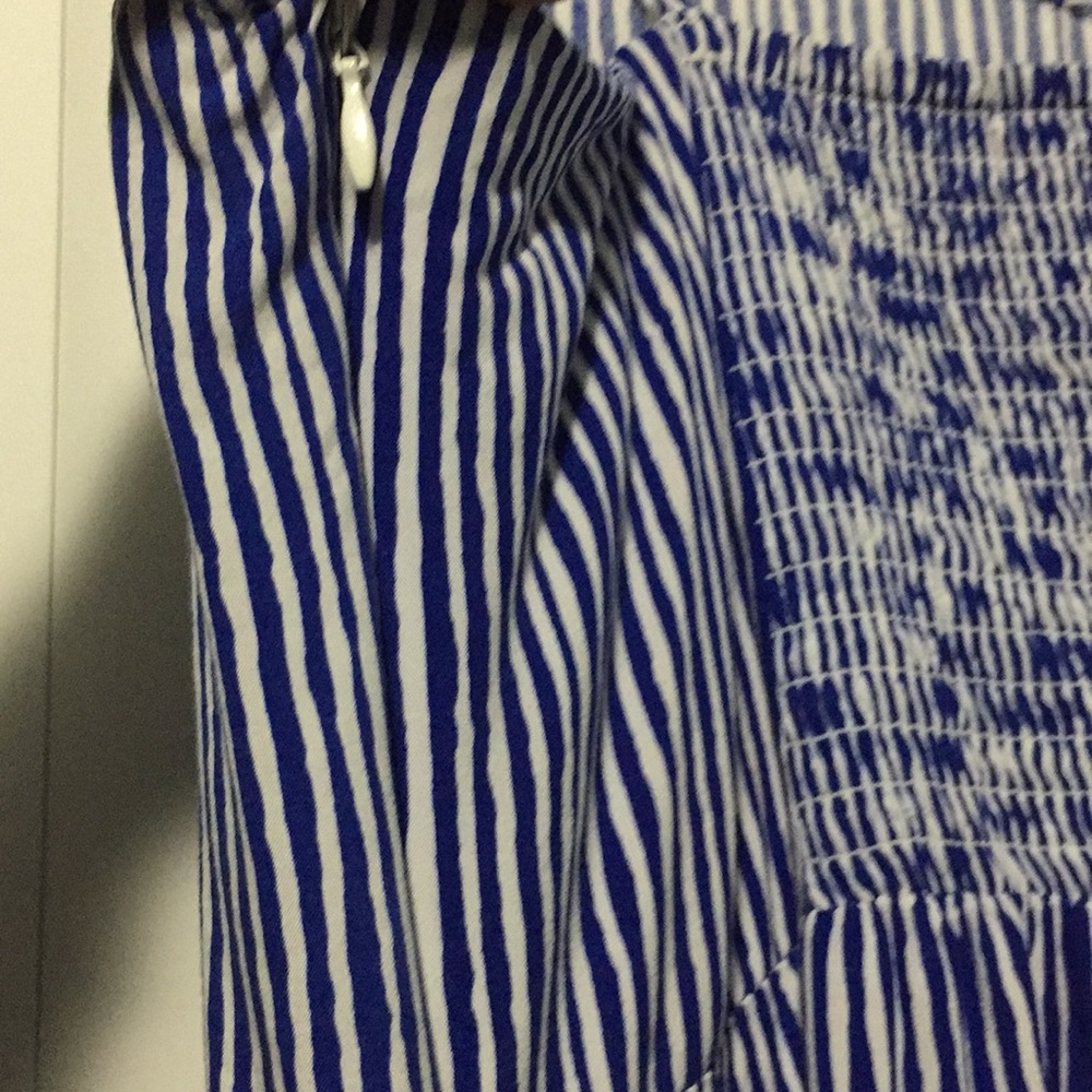 Dress - Picture 3 of 5